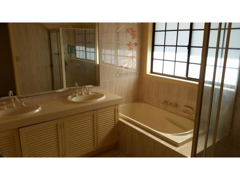 7 Old Rollo Drive, Frenchville QLD 4701